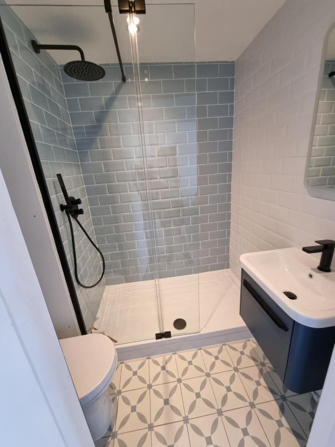 Hightide - 2 Bed With Parking, Balcony & Sea View. Lägenhet Swanage Exteriör bild