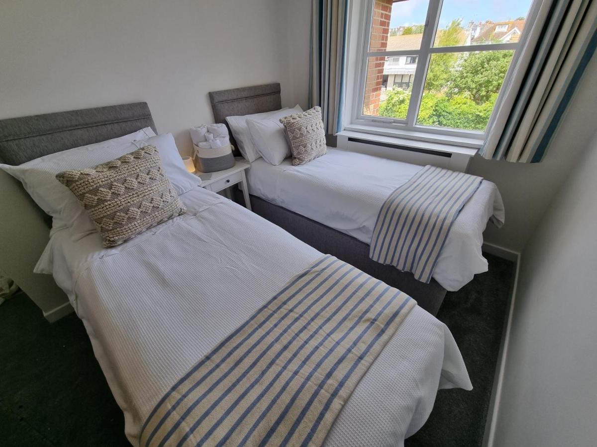 Hightide - 2 Bed With Parking, Balcony & Sea View. Lägenhet Swanage Exteriör bild