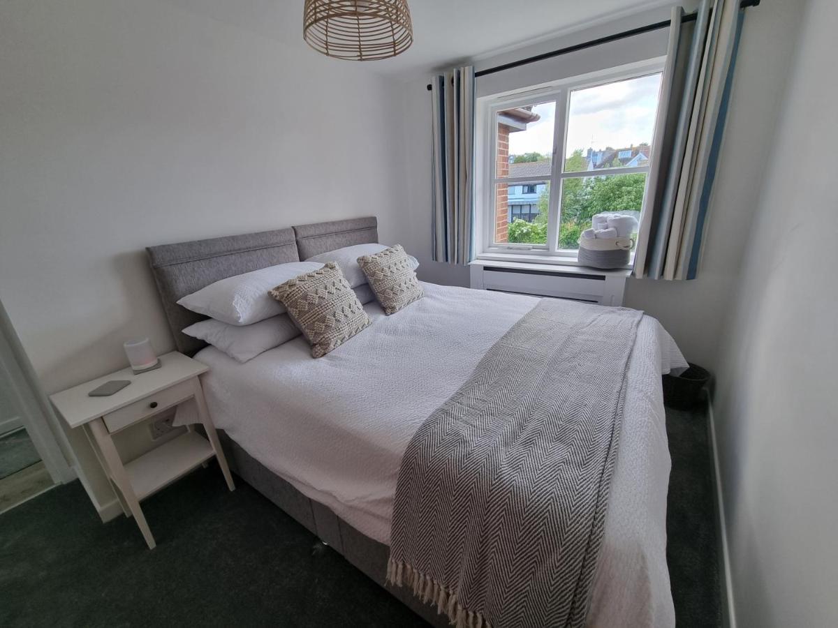Hightide - 2 Bed With Parking, Balcony & Sea View. Lägenhet Swanage Exteriör bild