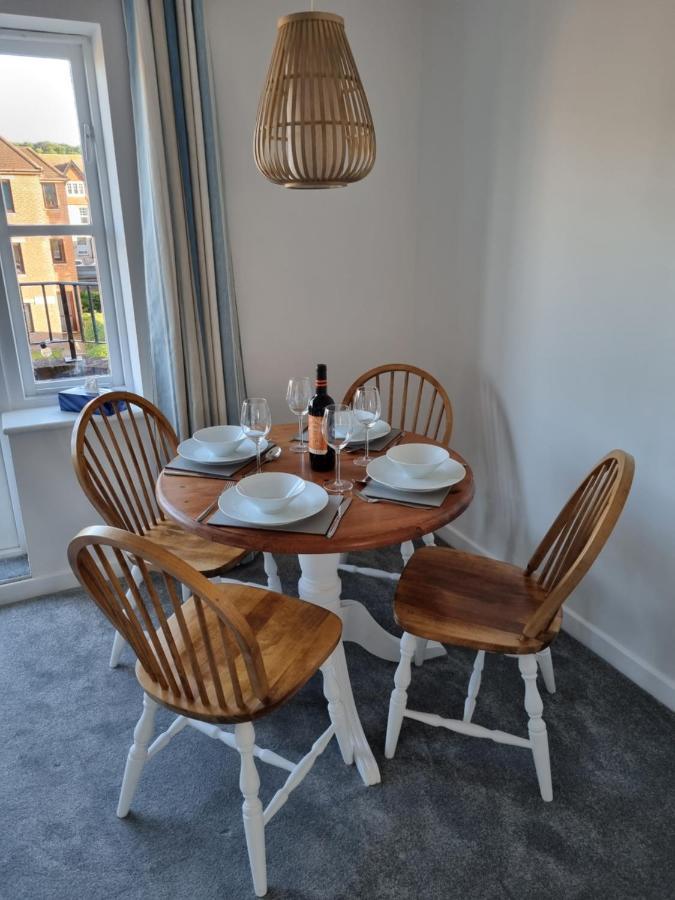 Hightide - 2 Bed With Parking, Balcony & Sea View. Lägenhet Swanage Exteriör bild