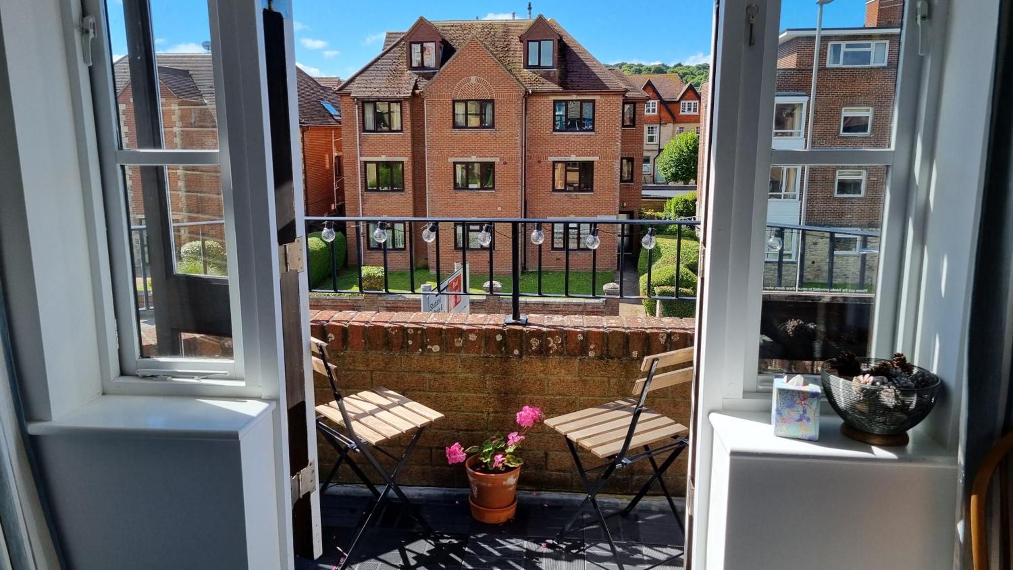 Hightide - 2 Bed With Parking, Balcony & Sea View. Lägenhet Swanage Rum bild