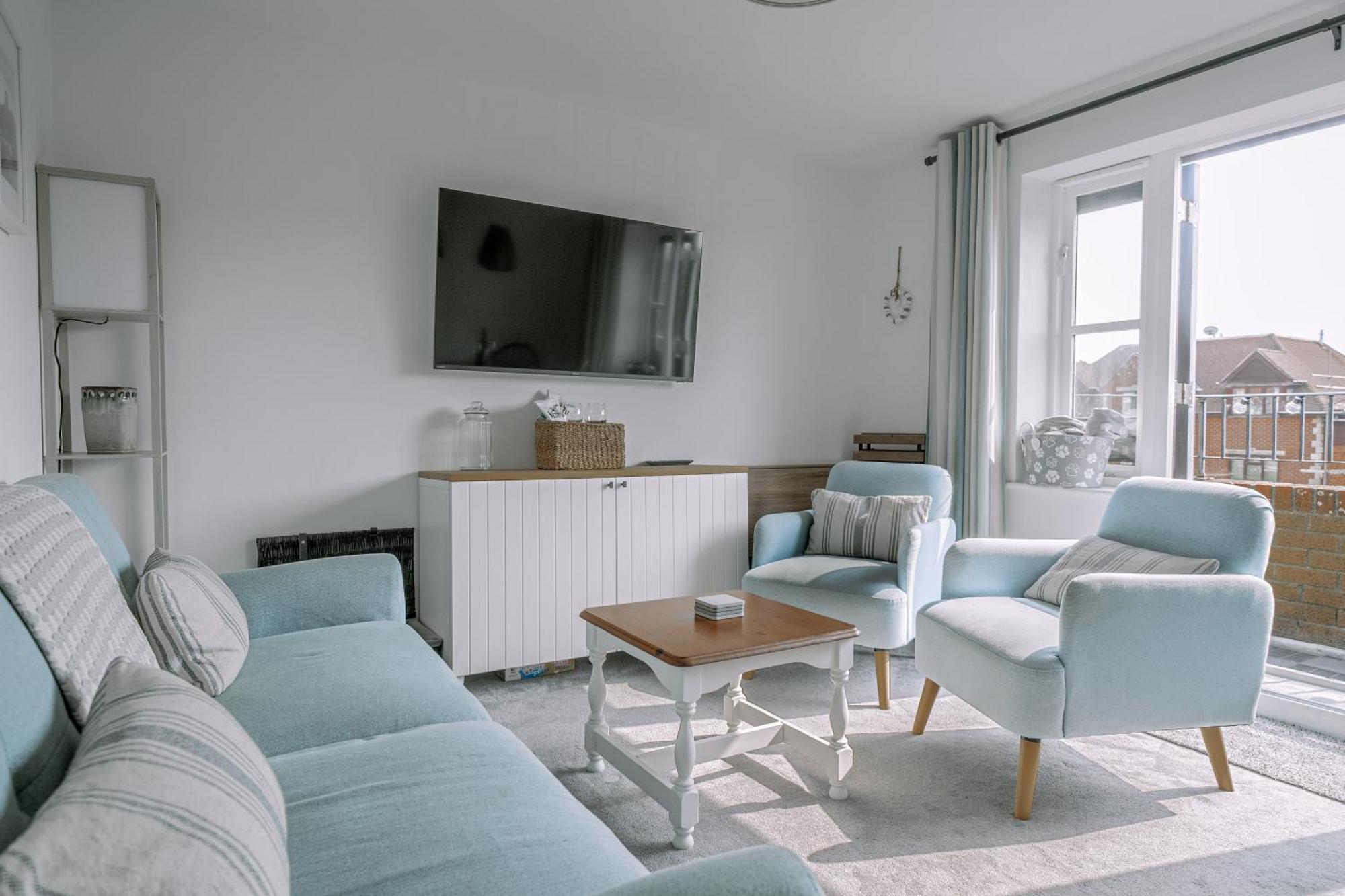 Hightide - 2 Bed With Parking, Balcony & Sea View. Lägenhet Swanage Exteriör bild